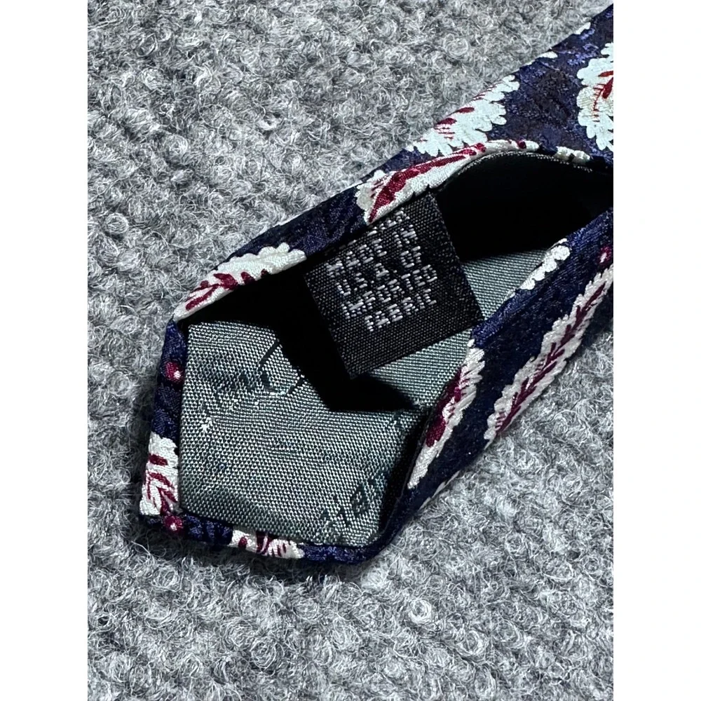 Christian Dior Monsieur Navy Blue Paisley Feather Silk Neck Tie - Picture 4 of 7